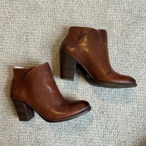 NWOT Lucky Brand Booties Brown Leather